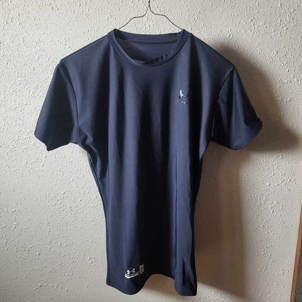 Women's Under Armour base layer, blue, stretchy, Large, short sleeve shirt